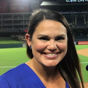 Meet your Posher, Mekala